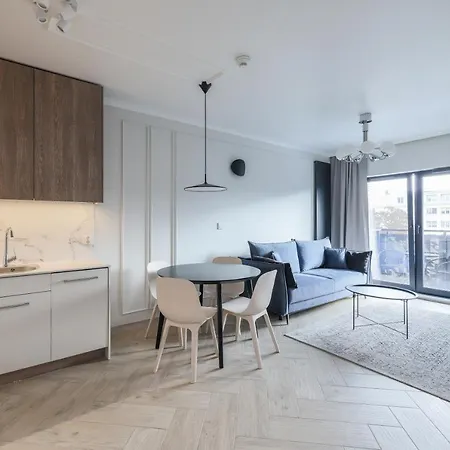 Blisko Starego Miasta Z Widokiem Na Motlawe